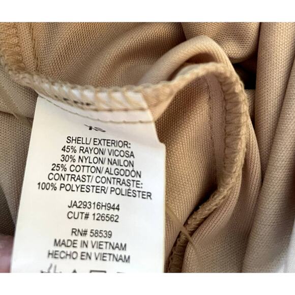 SPEECHLESS Cream Lined Lace Dress Size‎ XS - Picture 4 of 4